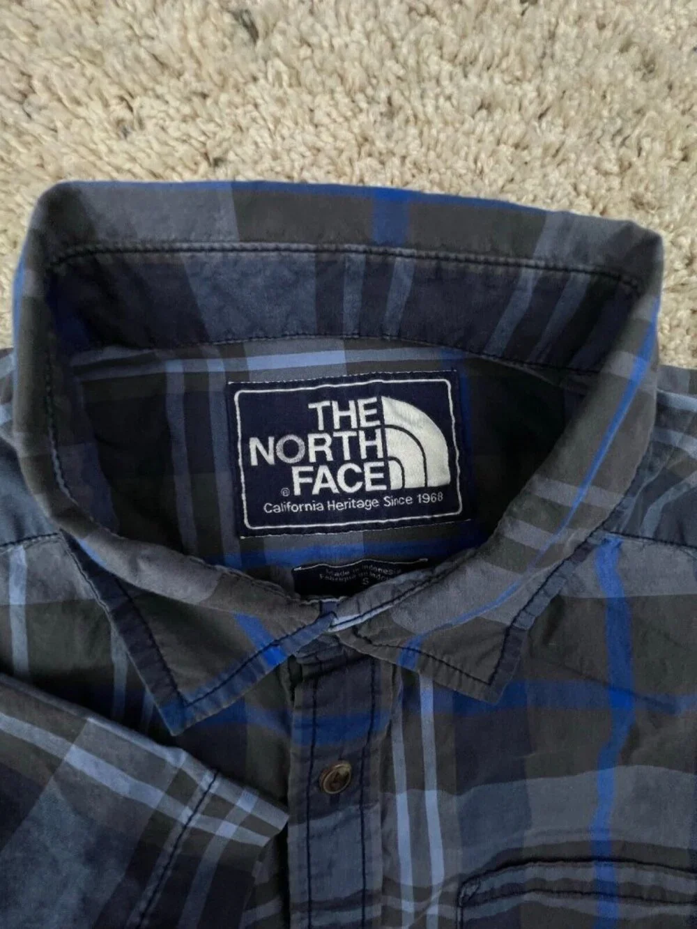 North Face Shirt Mens Short Sleeve Button Up Blue Gray Plaid Size Small Smol